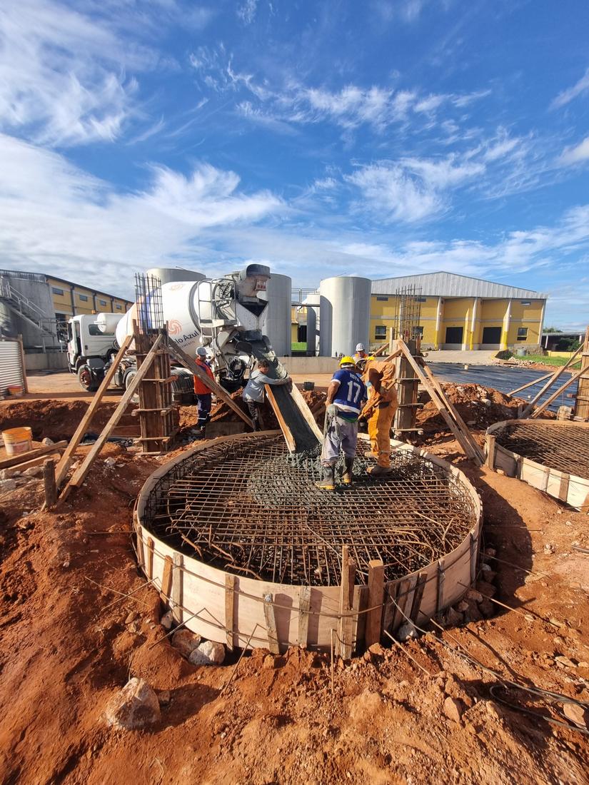 Hormigonado de base circular para tanque