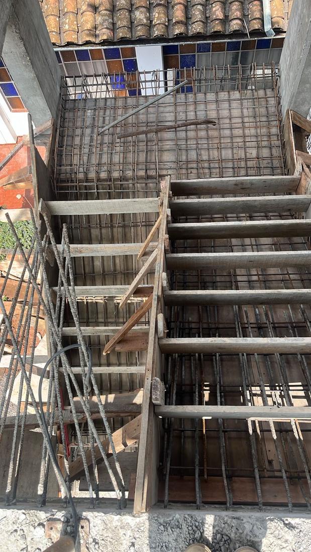 Armado de escalera de H° A°